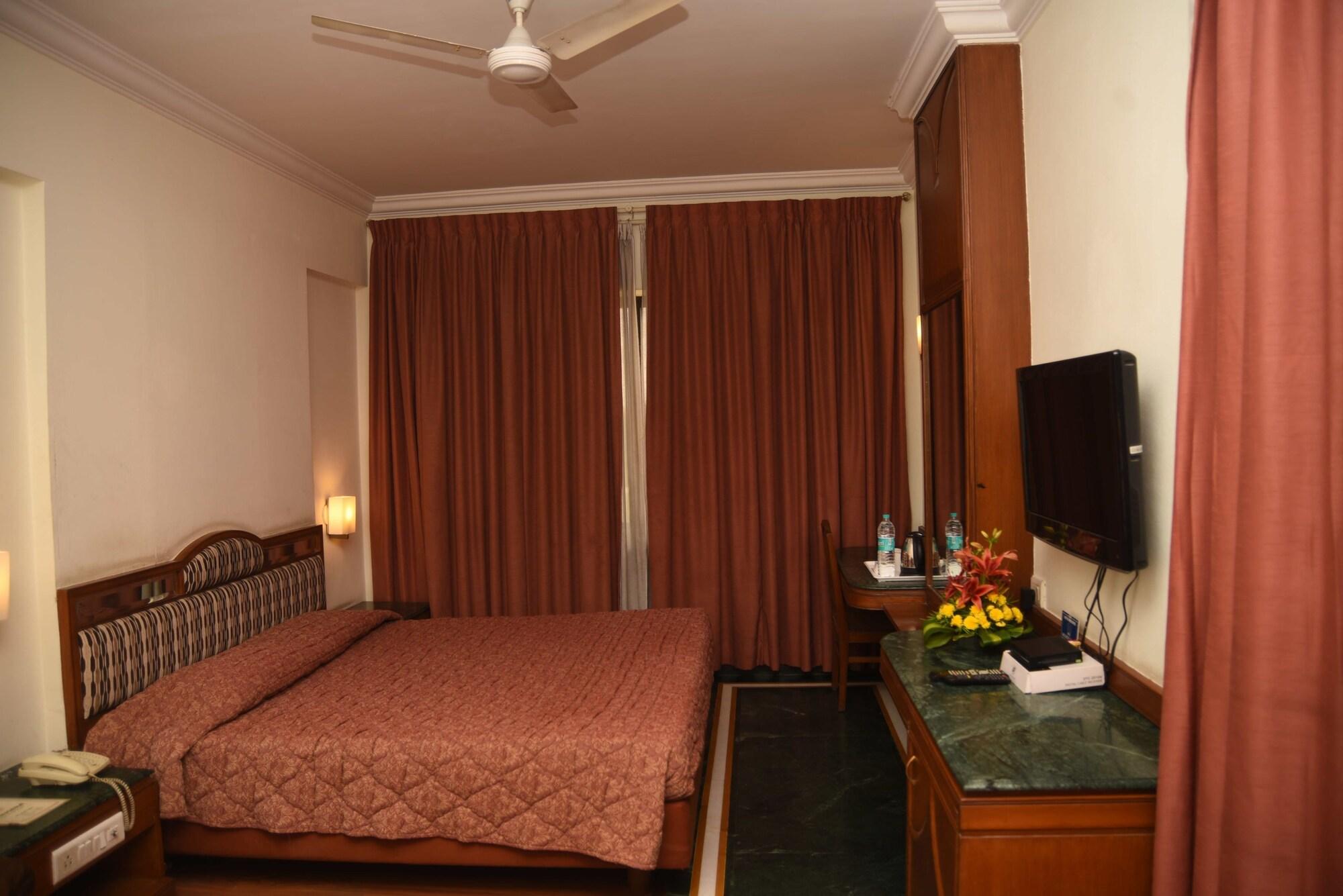 Hotel Maurya Bangalore Ngoại thất bức ảnh
