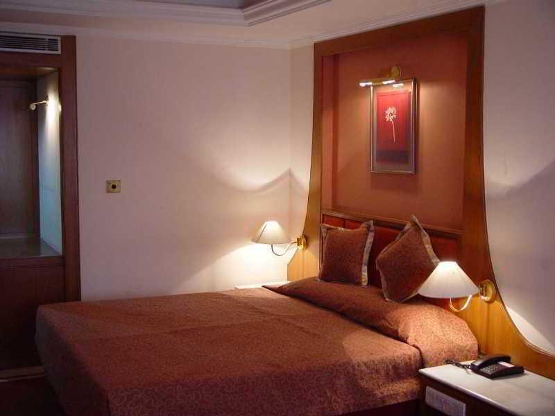 Hotel Maurya Bangalore Ngoại thất bức ảnh