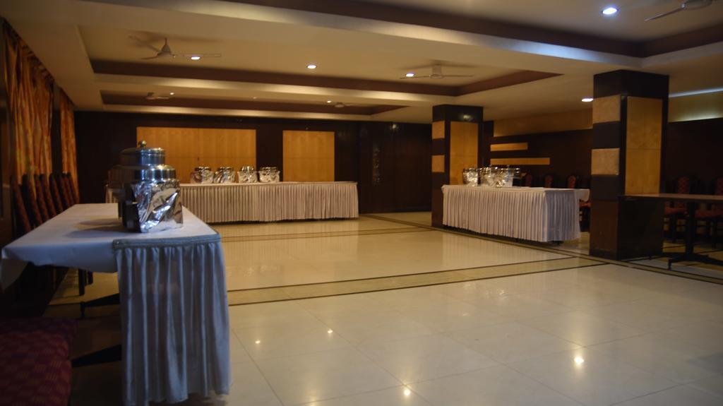 Hotel Maurya Bangalore Ngoại thất bức ảnh