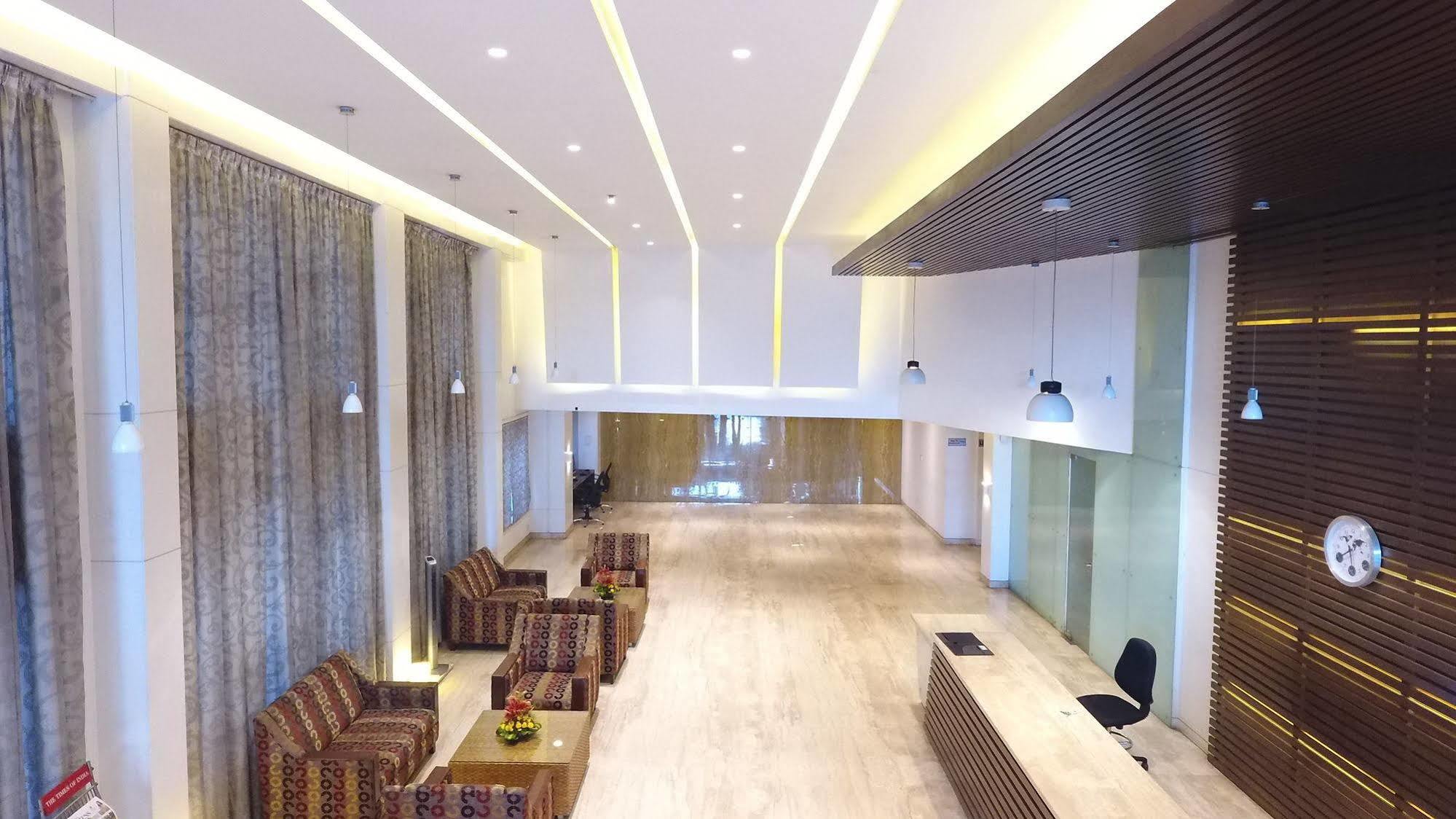 Hotel Maurya Bangalore Ngoại thất bức ảnh
