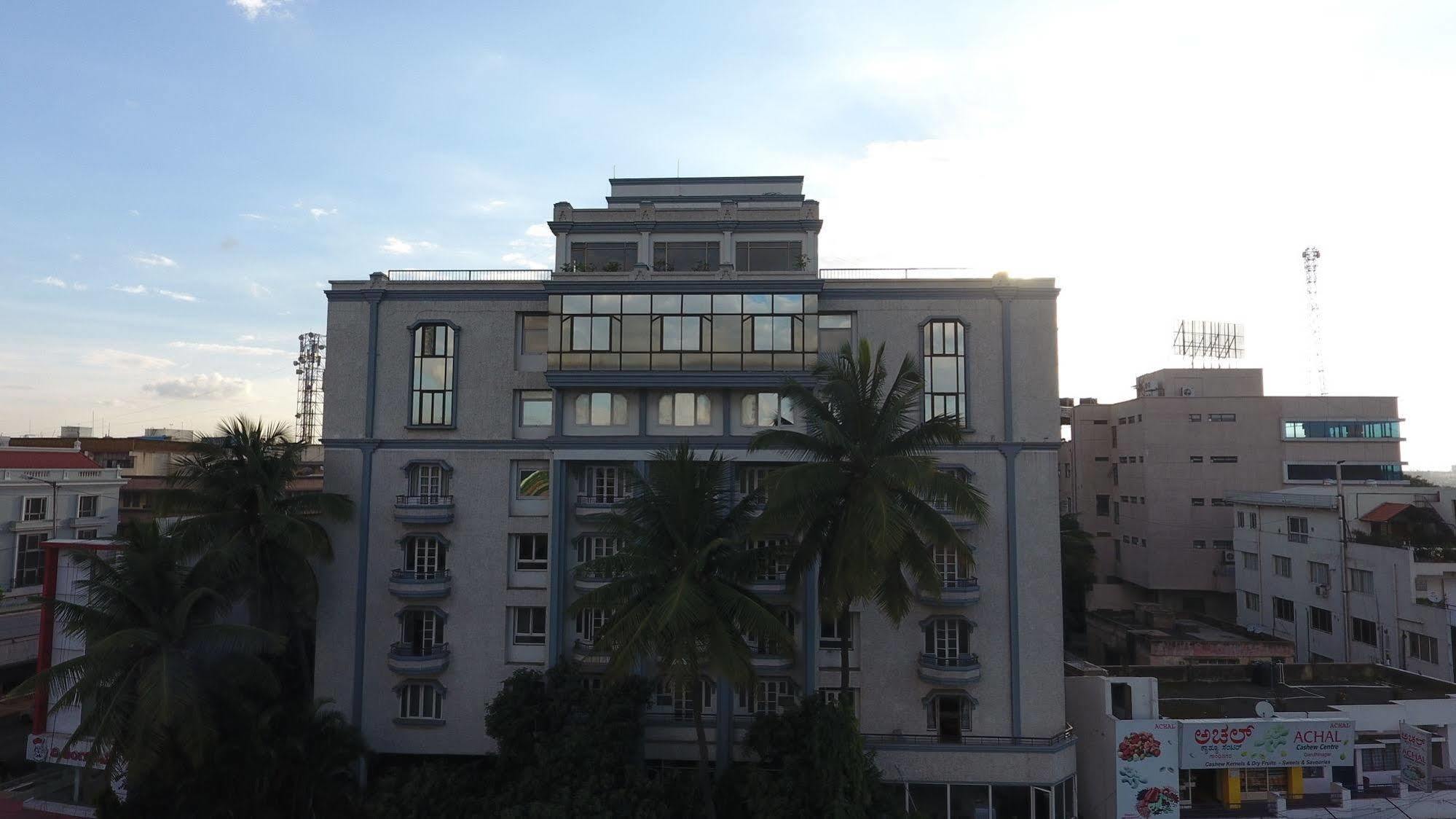 Hotel Maurya Bangalore Ngoại thất bức ảnh